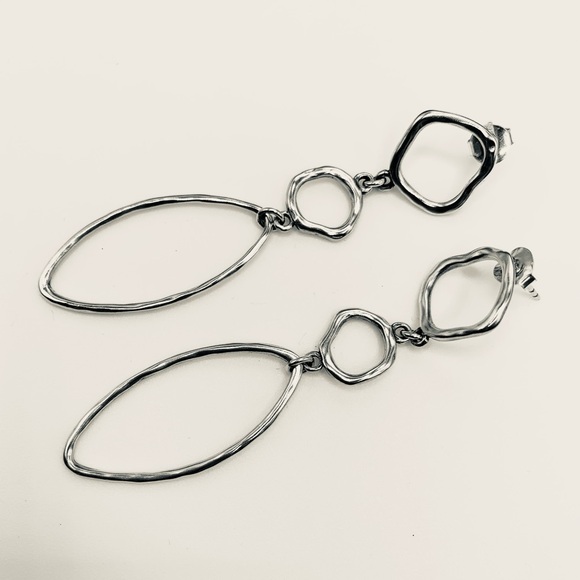 RARE Grace & Heart Post 3-Tier Hammered Sterling Dangle Earrings - Picture 9 of 10